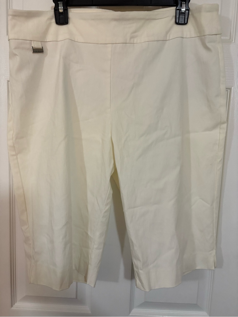 GLIMPSE creamy white walking/Bermuda shorts 3x Metal logo no pocket classic